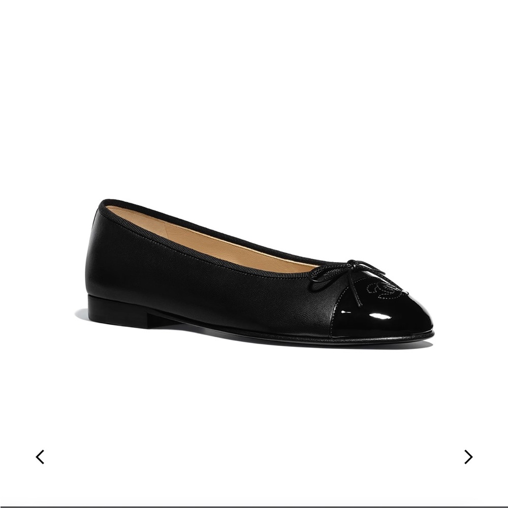 Chanel ballet flats size 39.5. Worn once.